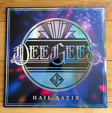 FOO FIGHTERS "Dee Gees: Hail