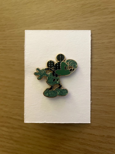 Disney trading pins - disney,
