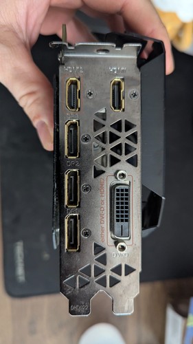 Gigabyte aorus geforce - aorus,
