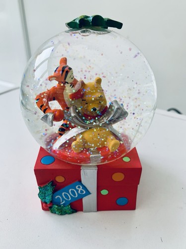 Disney snow globe christmas - globe,