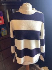 Black & White Jumper size S