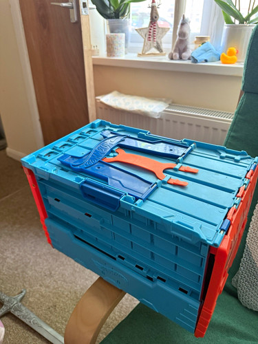 Hot wheels city foldaway - hot,
