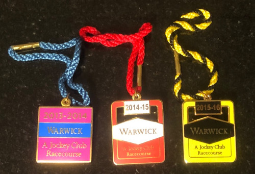 Warwick enamel badges horse - warwick,