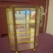 VINTAGE MINIATURE TABLE TOP DISPLAY CABINET FOR CURIOS WITH A MIRRORED BACK