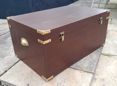 Vintage storage chest - 27",