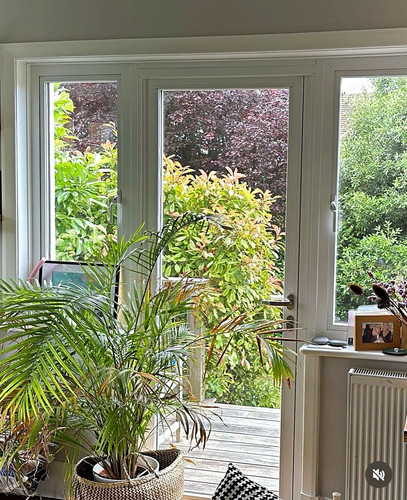 Modern oriel windows - , |