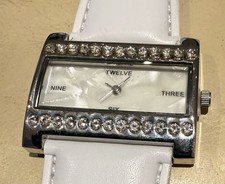 💎 Elegant Avon Women’s