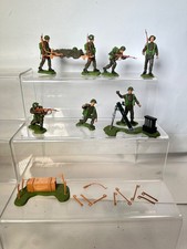 Britains toy soldiers 1/32 scale British army swoppets mortar team and medics