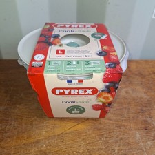 Large Pyrex Cook & Save Vacuum Glass Storage Bowl with Lid, 1.6L