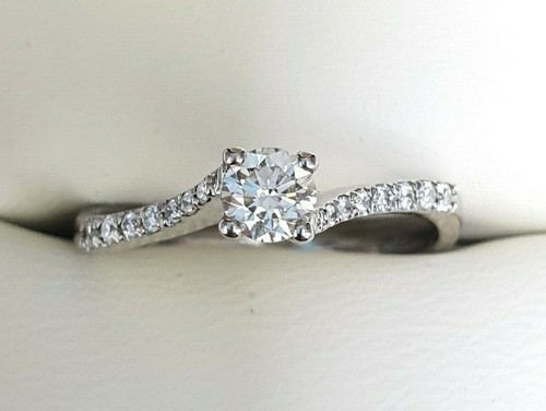 18k white gold - gold, twist