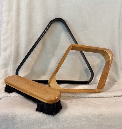 Set pool table accessories - of,