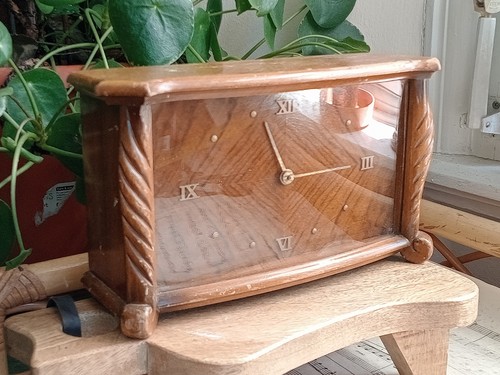 Vintage smiths brown wooden - vintage,