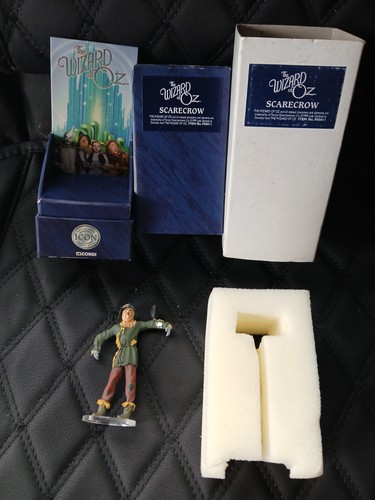 Corgi wizard diorama - corgi, oz
