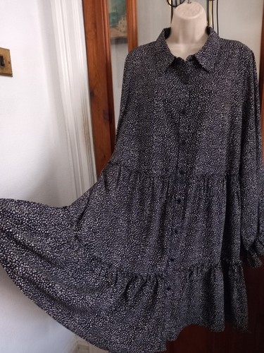 Vtg look button - front, tiered