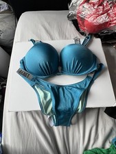 victoria secret bikini set bombshell bra 32 D, bottom uk M