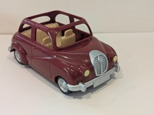 SYLVANIAN FAMILIES CLASSIC BURGUNDY CAR WITH OPENING BOOT