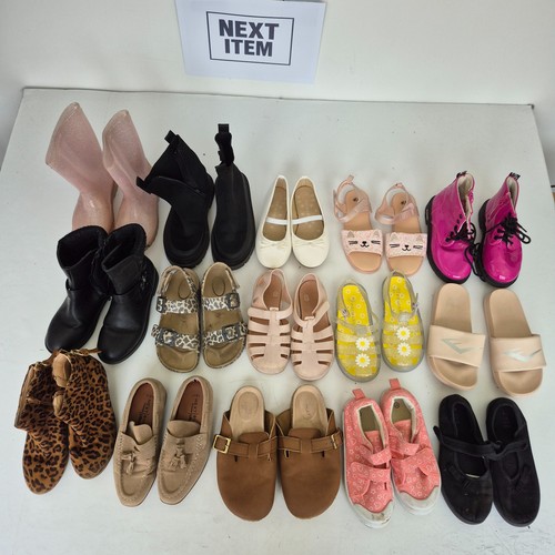 Shoe bundle size 5 - 12, flats