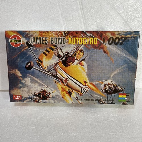 Rare james bond autogyro - james,