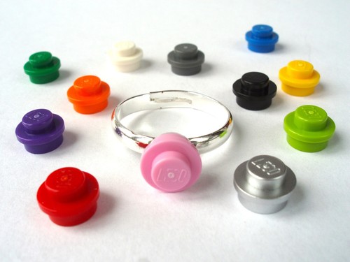 Round stud ring made - round,