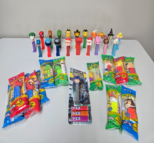 Pez dispensers lot some - pez, (some