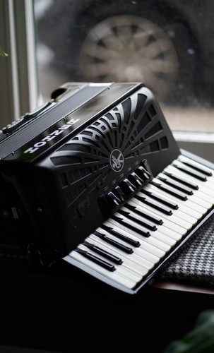 Hohner bravo iii black - 72,
