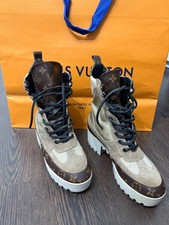 Louis Vuitton Laureate Desert