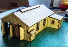 TT 120  buildings kits Engine