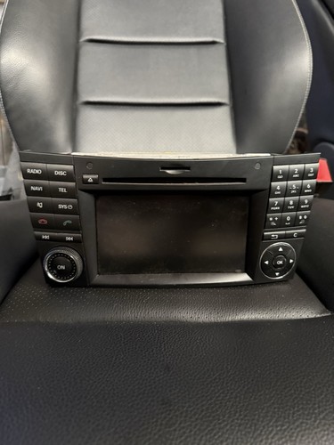 Mercedes comand radio - mercedes,