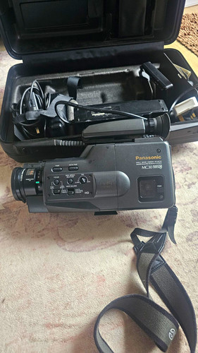 Panasonic mc30 vhs handheld - vhs-c,