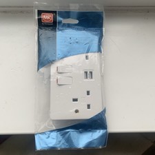 MK Integrated 13A USB Double