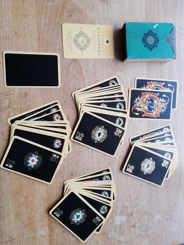 Vintage russian palekh - palekh, playing
