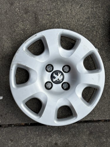 Peugeot 308 wheel trim - peugeot,
