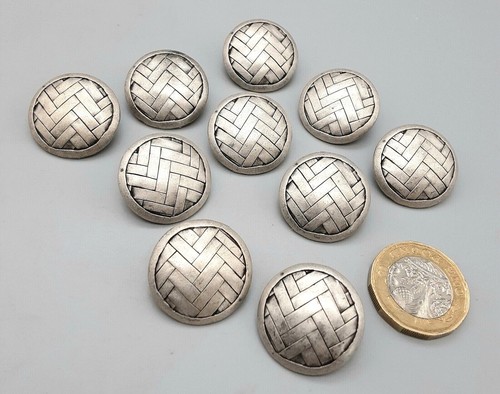 Vintage pewter tone round - 10, pewter-tone