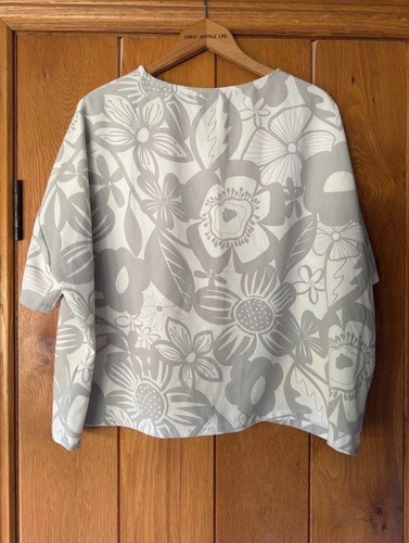 Phase eight oversized floral - eight,