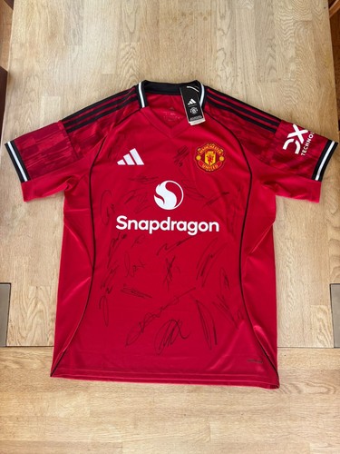 Manchester united signed - signed, shirt