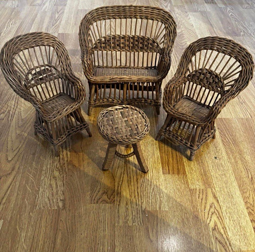 Brown wicker dollhouse - brown,