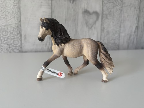 Retired schleich horse - [retired],