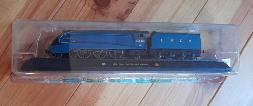 Collectable model steam train - steam,
