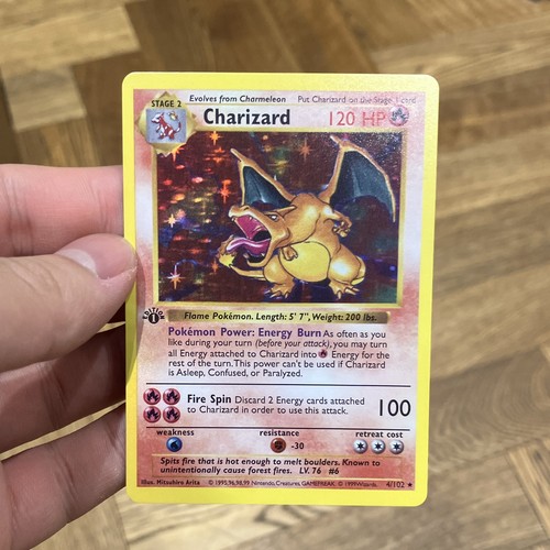 Charizard 102 holo pokémon - 4/102,