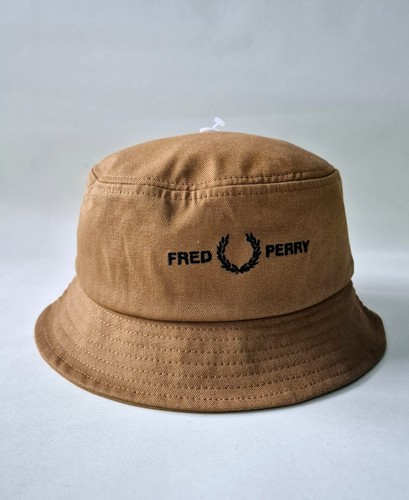 Bnwt fred perry graphic - perry, twill