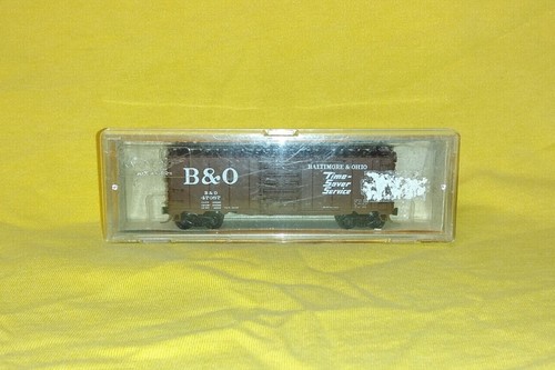 Roco 28502 boxcar fitted - boxcar,
