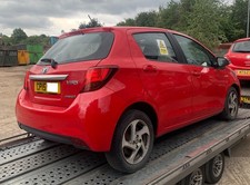 TOYOTA YARIS HYBRID - 2014 2015 2016 - BREAKING X5 WHEEL BOLTS 1NZ-FXE RED