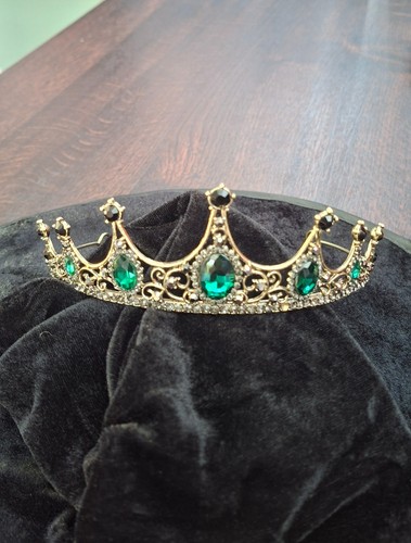 Gothic emerald green tiara - gothic,