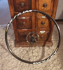 Mavic Aksium 700c 9mm QR 6