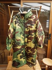 Dryrobe Exo-Series Advance Long Sleeve Green Camo Size 10-14 Teenage/Small Adult