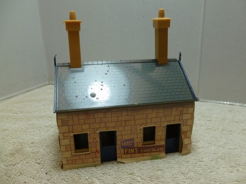 Hornby station waiting - station, room