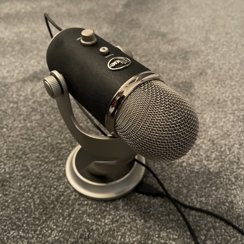 Blue yeti pro usb xlr - yeti, usb/xlr