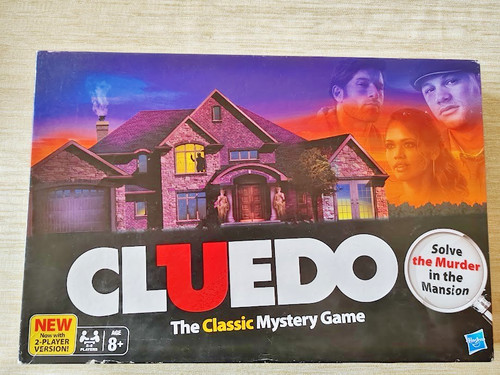 Cluedo board game hasbro 2011 - game,