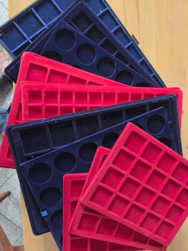 Set coin trays for - of,