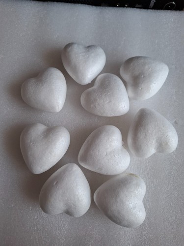 Polystyrene white heart shape - white,